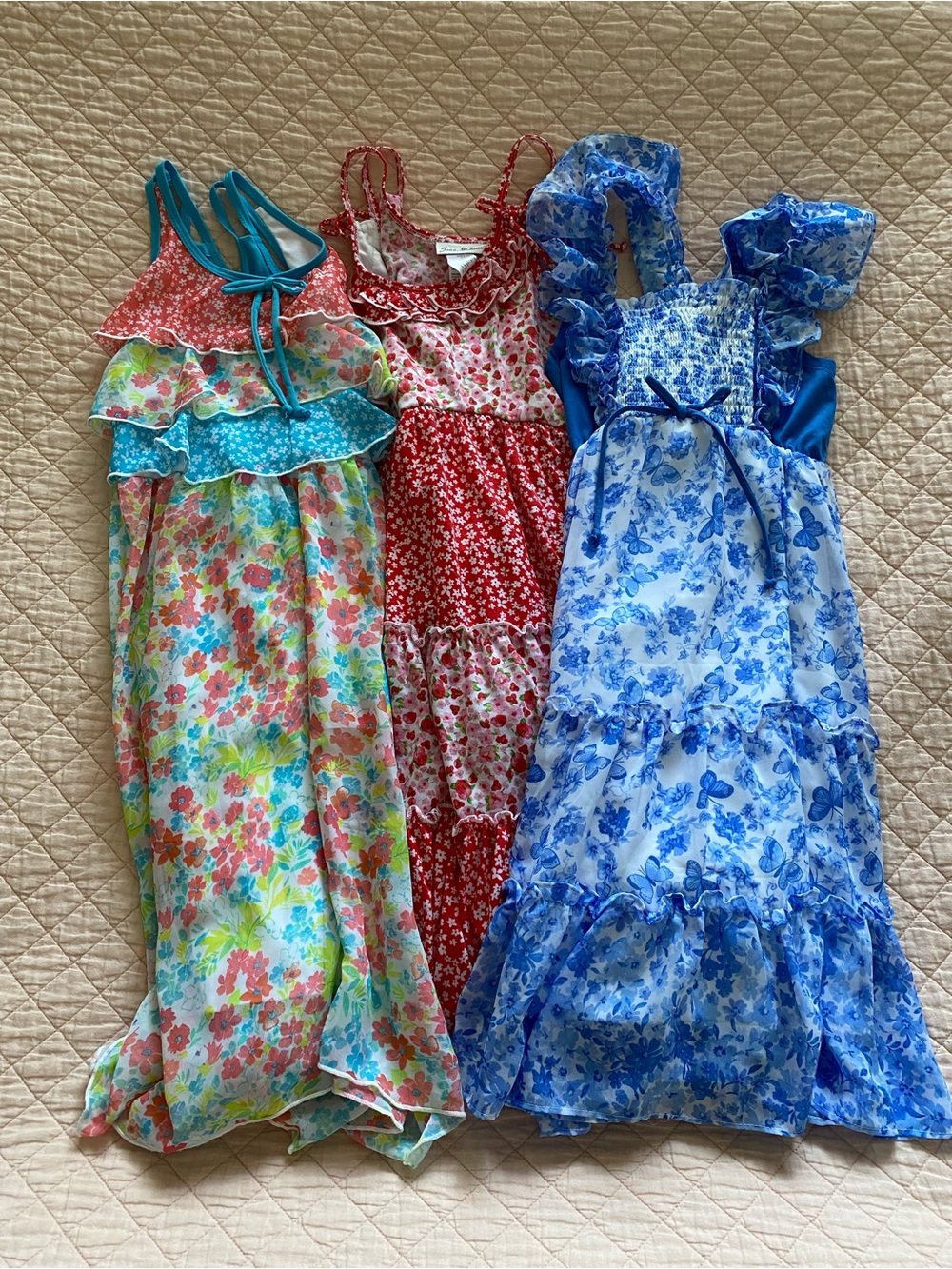 Set of 3 dresses